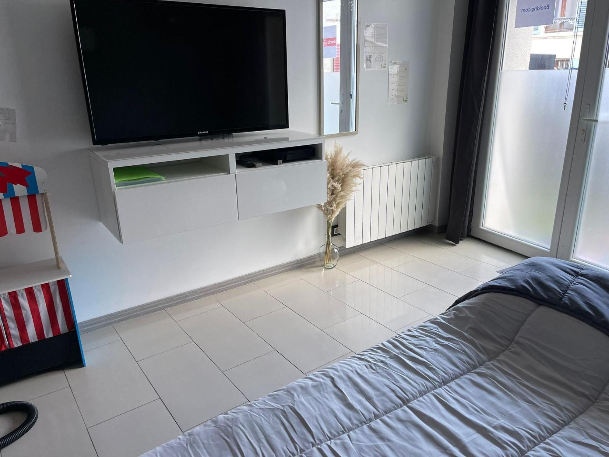 Appartement Villiers Sur Morin Proche De Disneyland Exterior foto