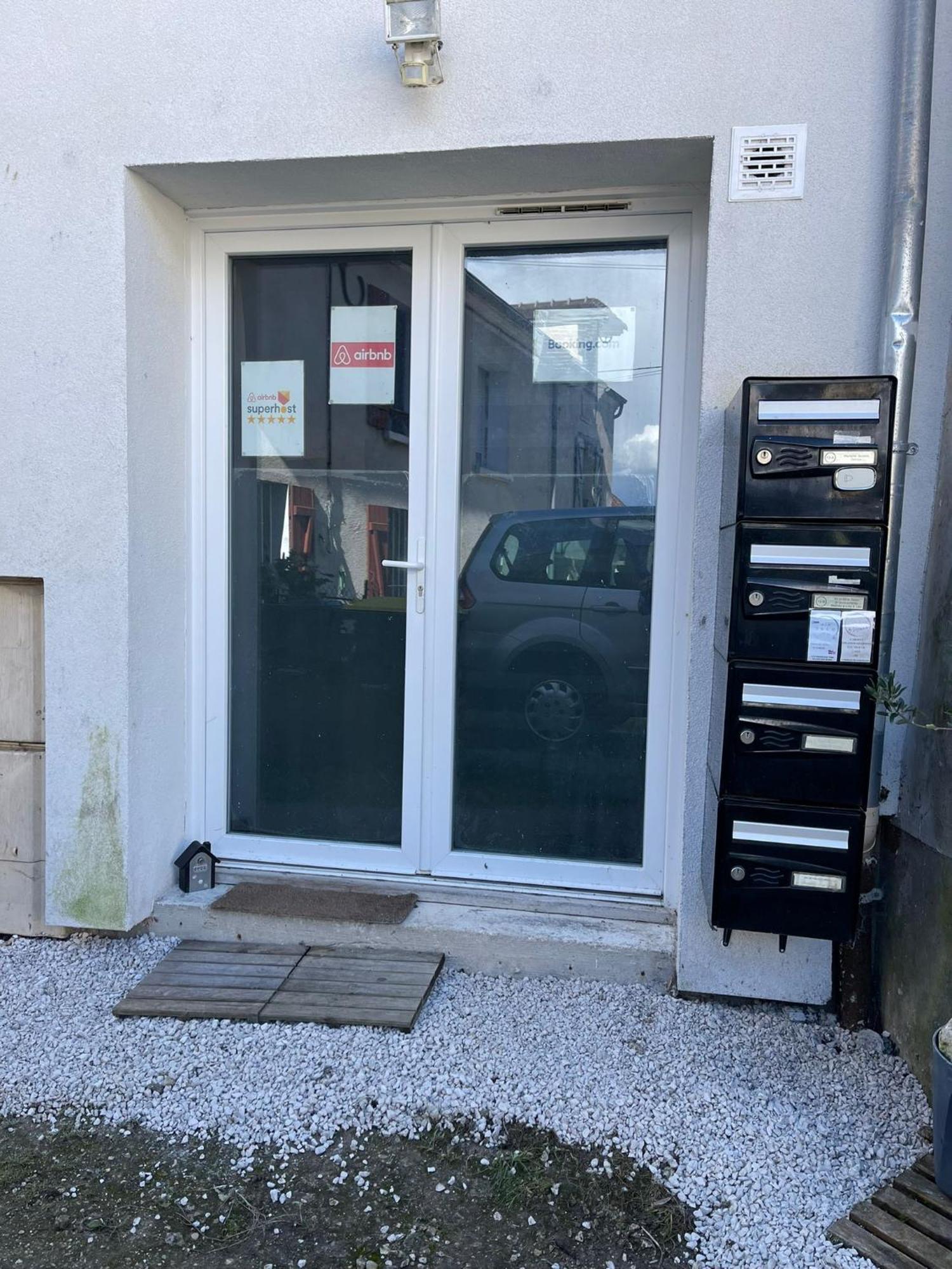 Appartement Villiers Sur Morin Proche De Disneyland Exterior foto