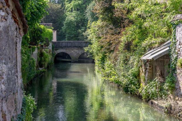 Appartement Villiers Sur Morin Proche De Disneyland Exterior foto